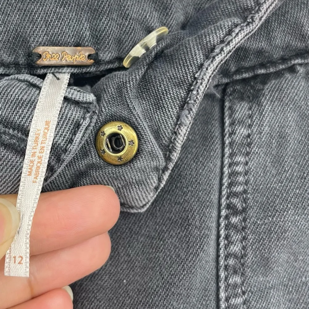 Free People Mini Skirt Cargo Gray Size 12 - Image 4