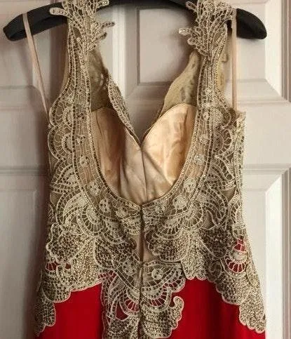 Prom/Formal Dress Red Size 6 - Image 4