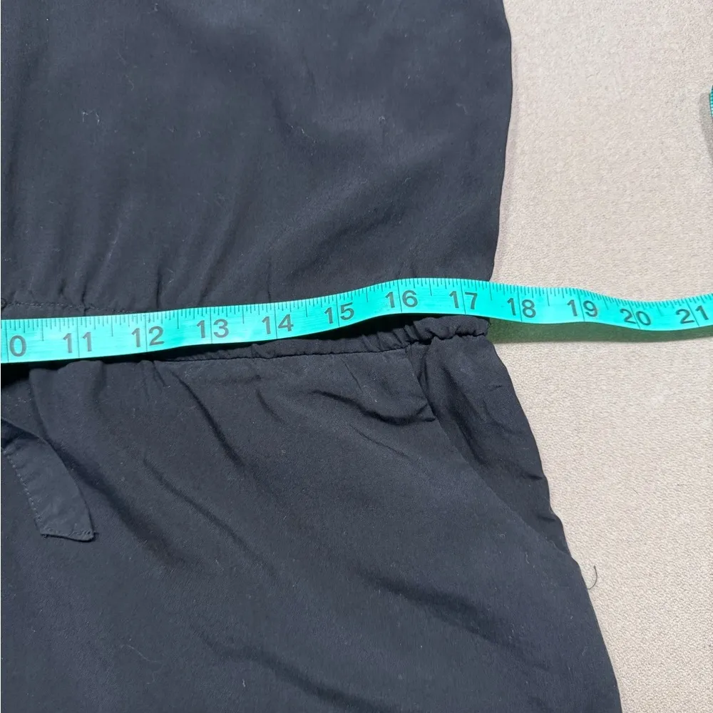 Banana Republic Black Viscose Garment - Image 7