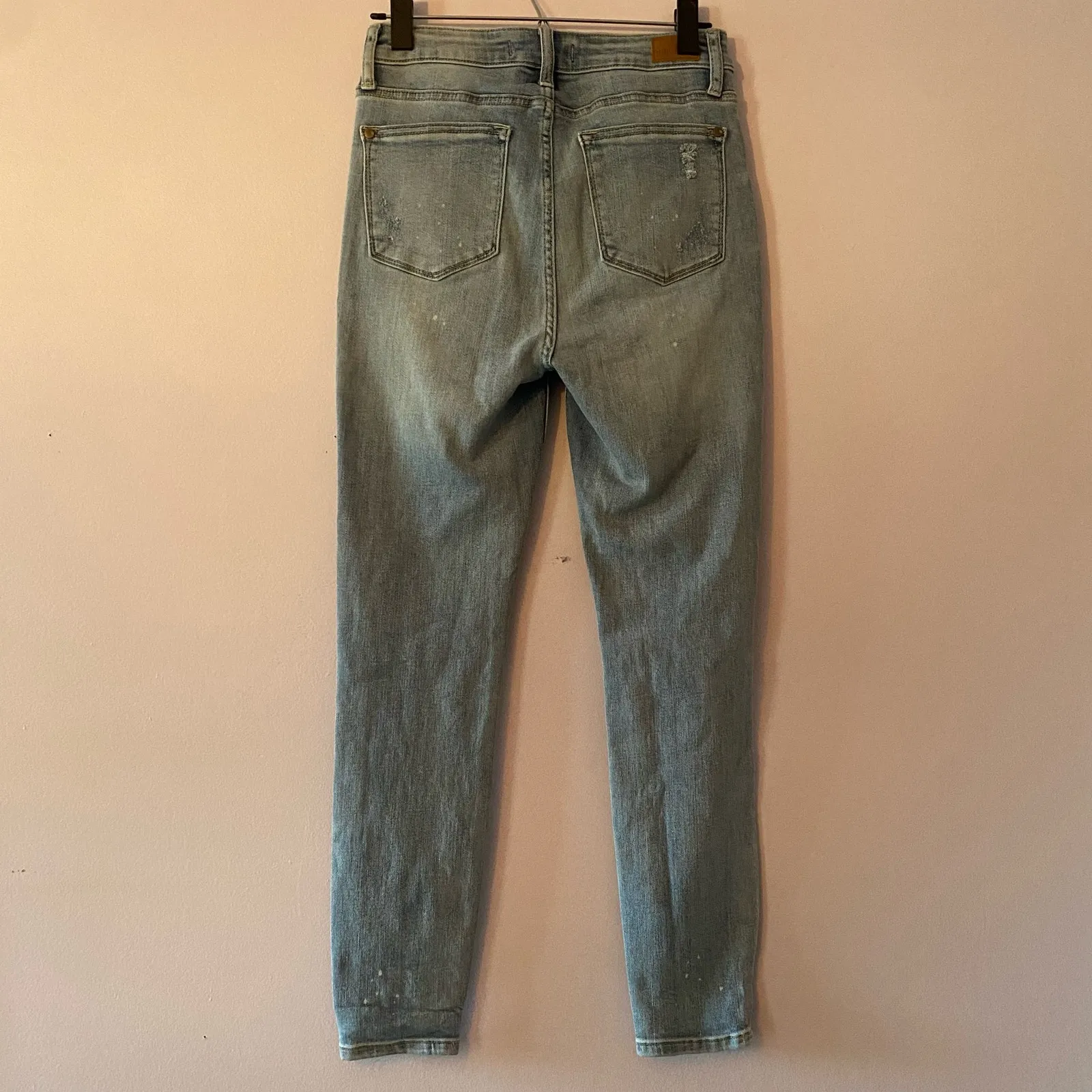 Judy Blue Skinny Fit Light Wash Distressed Jeans Stretchy Women's size 28 - Image 8