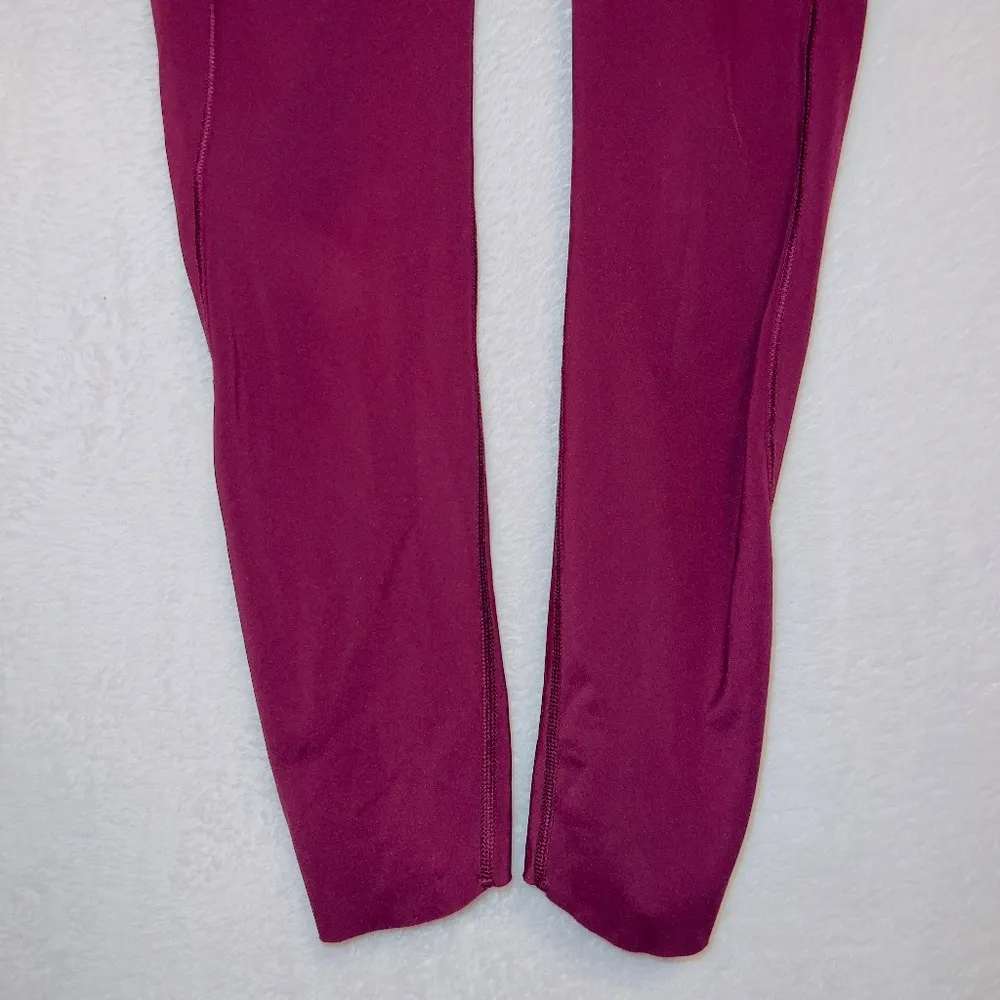 Athleta Burgundy Maroon Mid Rise Ankle Length Athletic Leggings size XS - Image 3