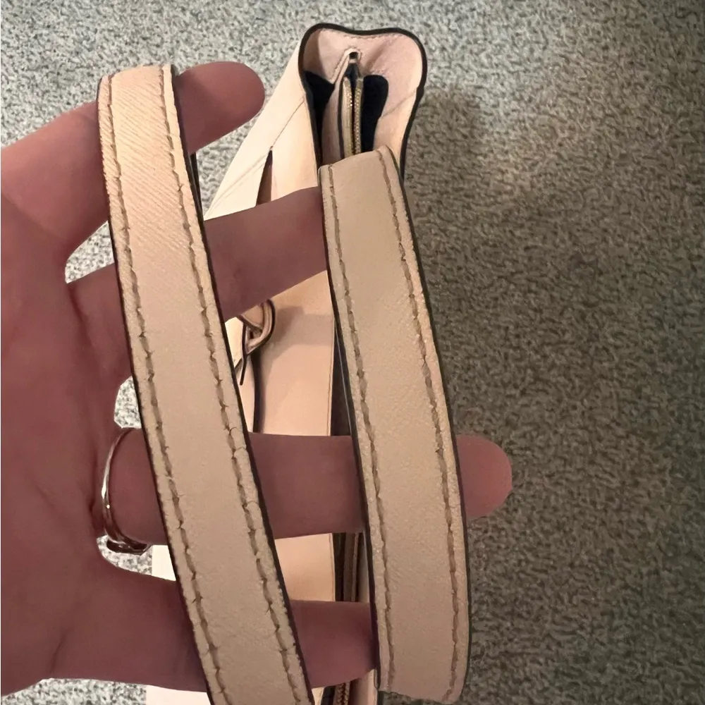 NWT Tory Burch Apricot Robinson Tote Bag with Structured Design - Image 3