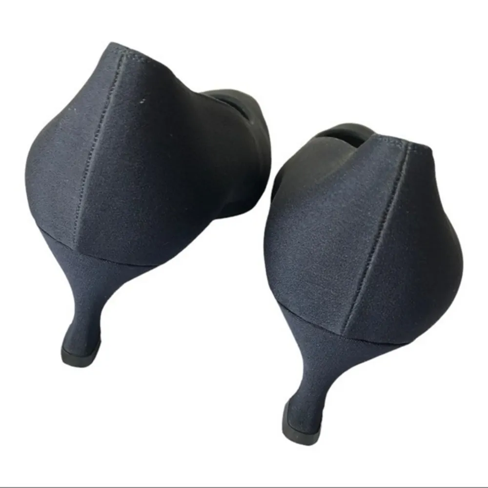 Stuart Weitzman Vintage 80's Blue Fabric Upper Pump Size 8B - Image 3