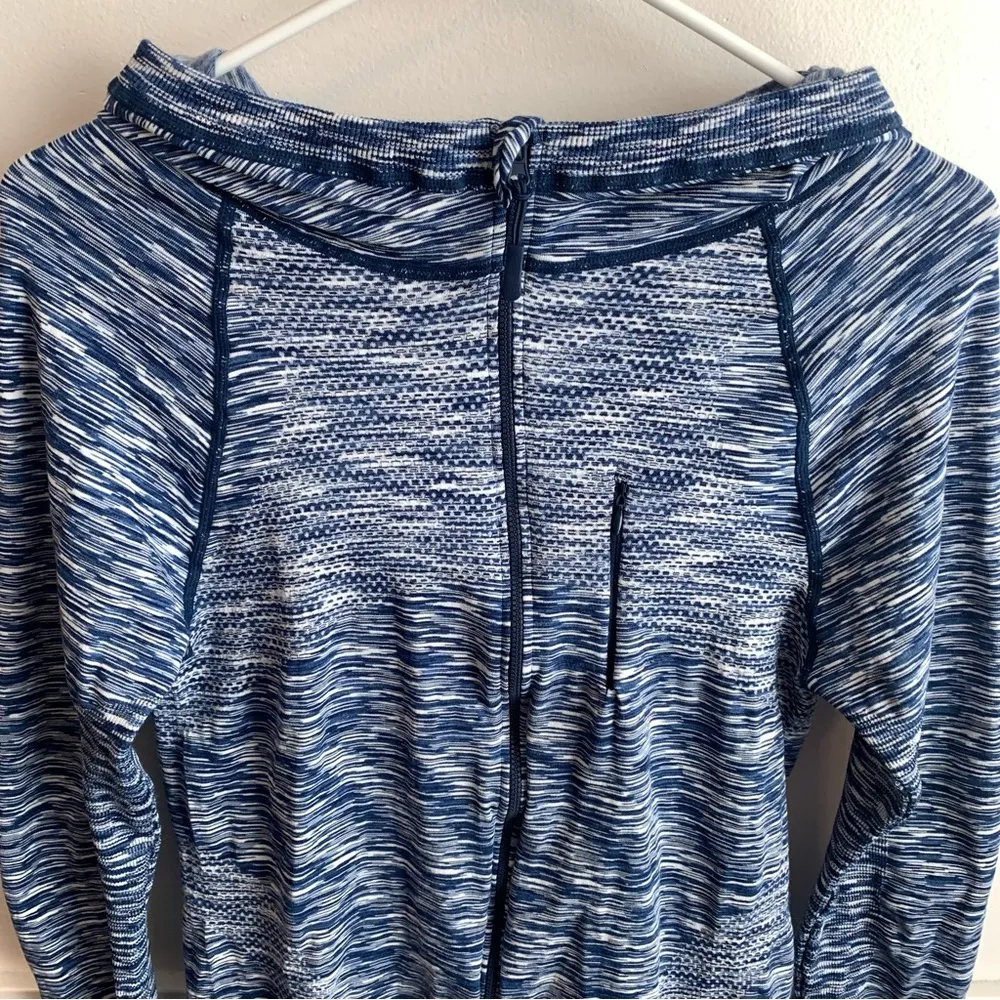 Soho Sport Heathered Blue & White Full Zip Fitted Jacket - Image 5