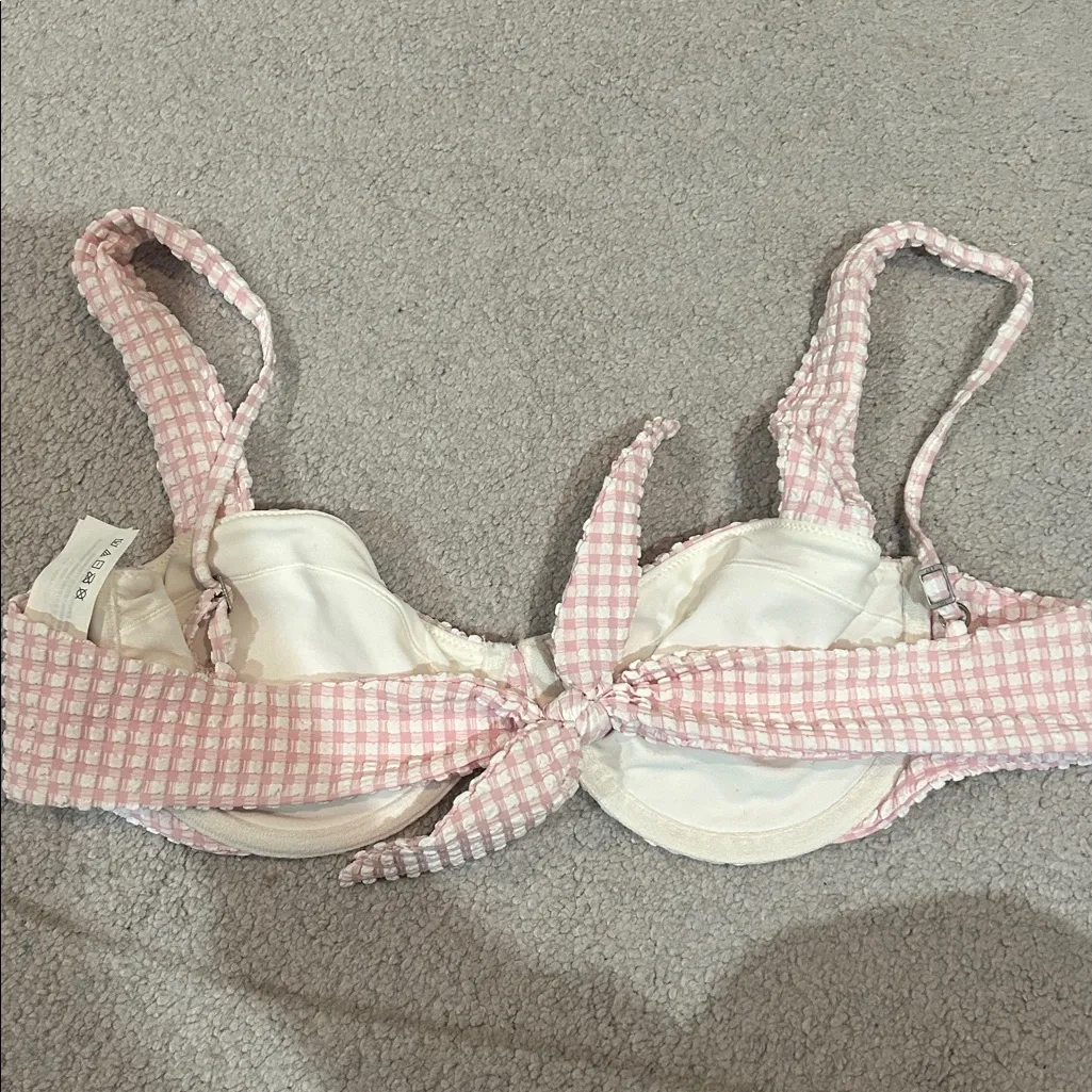Abercrombie pink and white gingham print swimsuit - Image 6