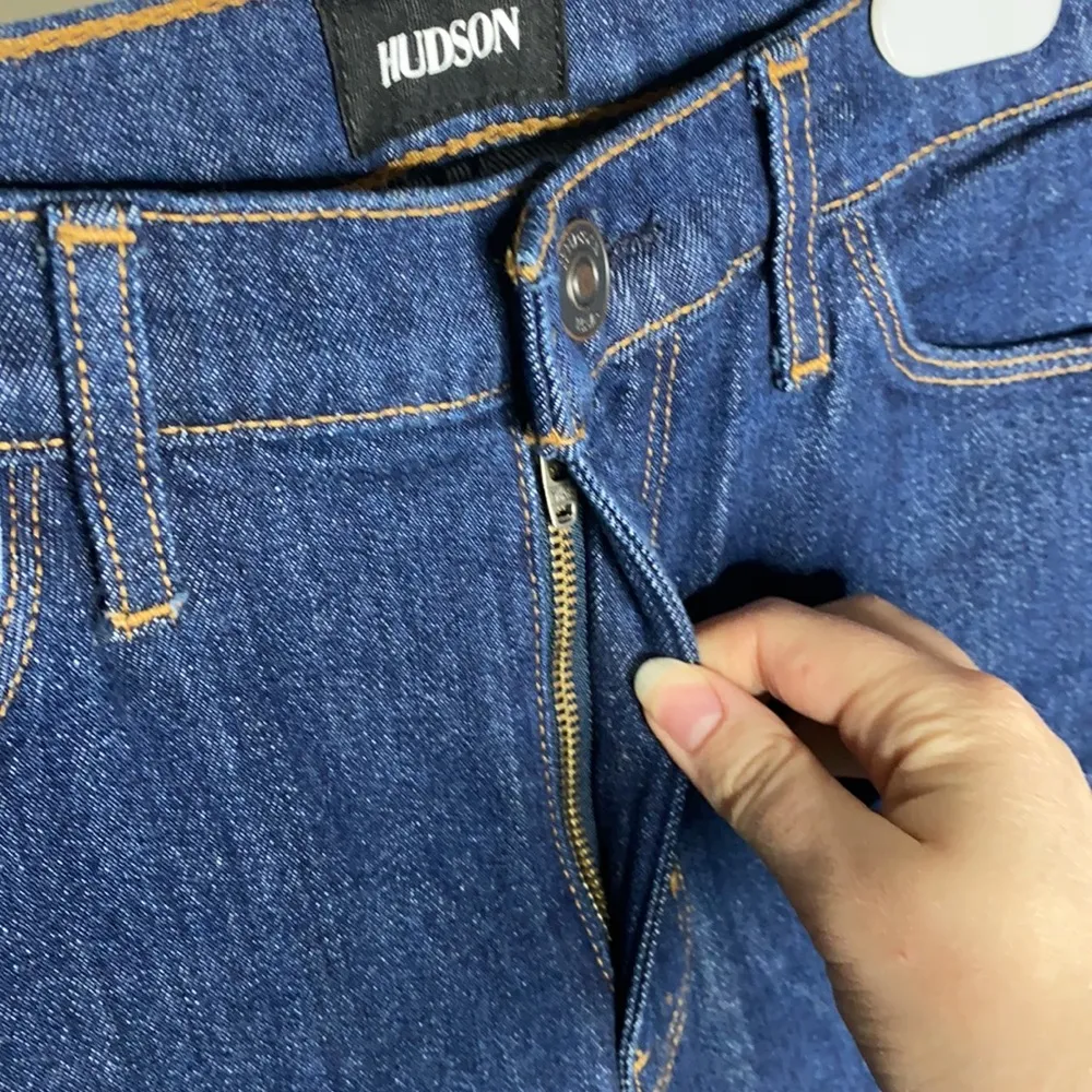 Hudson Zoeey high rise deep cuff crop dark jeans size 26 - Image 9