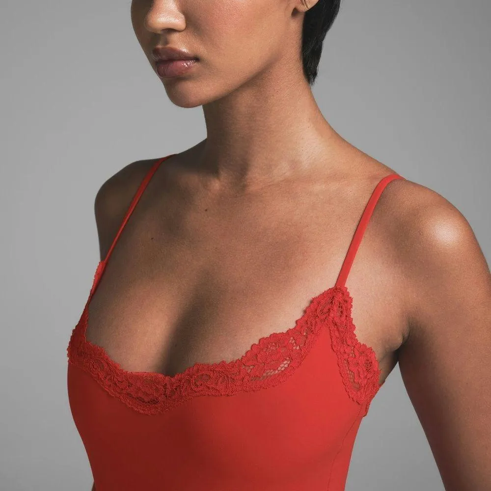 SKIMS FETS EVERYBODY LACE CAMI BODYSUIT, X-Small, LIMITED EDITION CAYENNE,$64 - Image 3