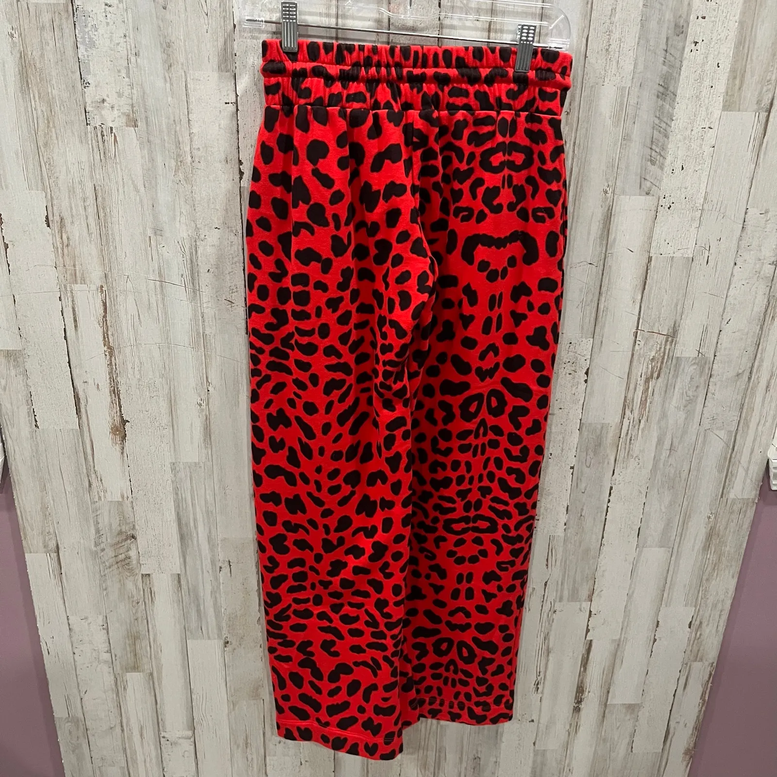 BetterMe Red Leo Pilates Lounge Set Wide Leg Tummy Control Pants Flow Top XS - Image 9