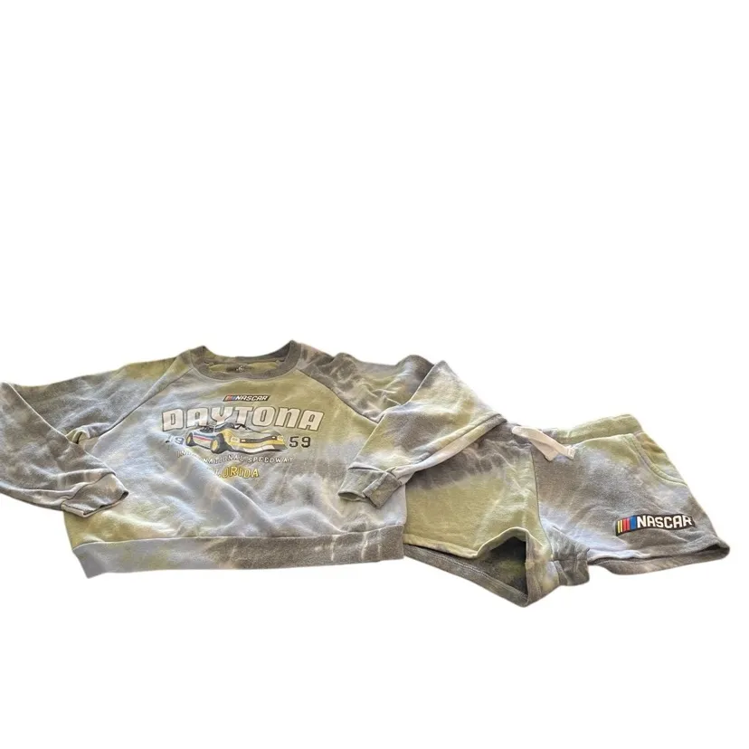 Daytona Nascar Graphic cotton blend tie dye sweats sweatshirt shorts lounge set Green Size M - Image 6