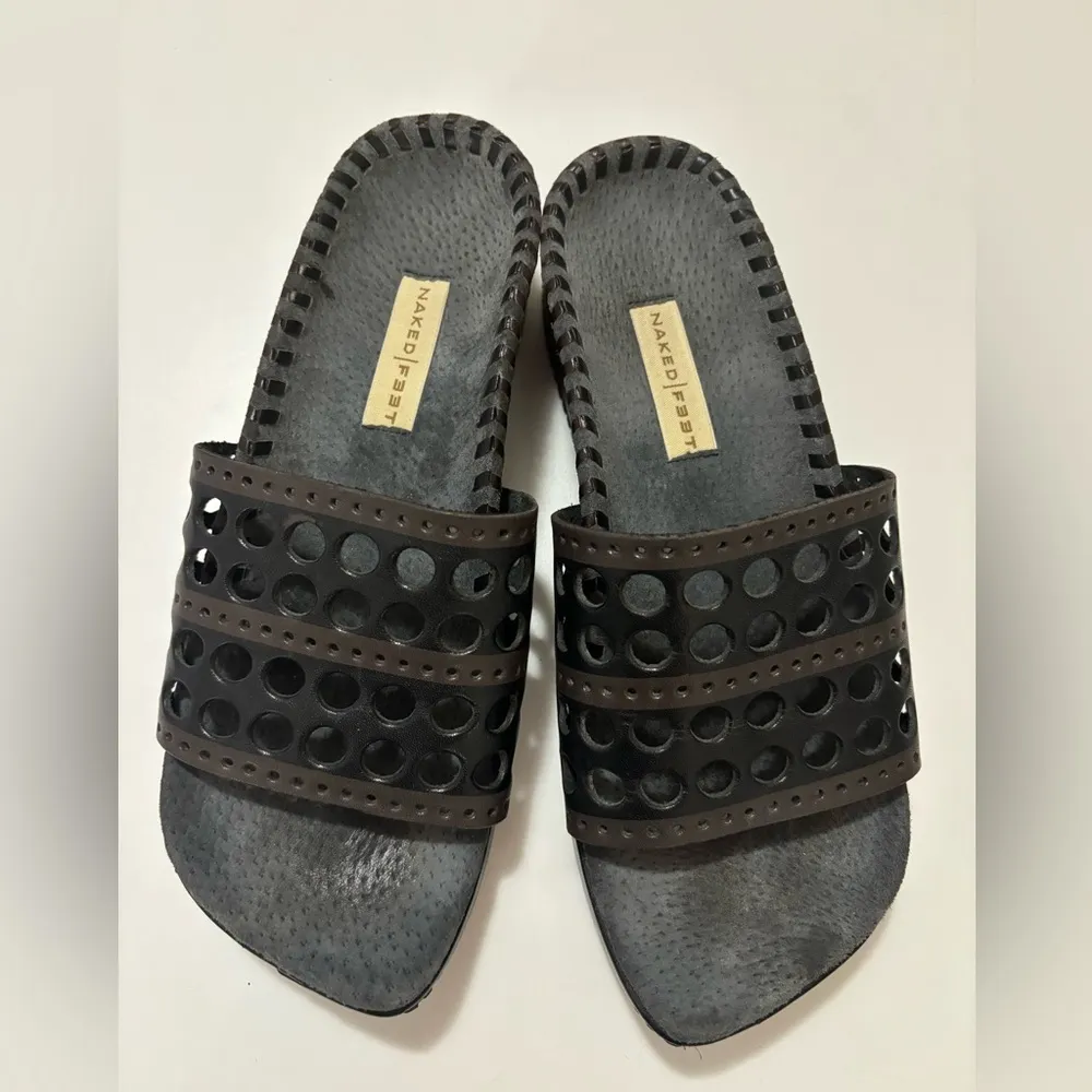 Naked Feet Like New Two Tone Woven Leather and Suede Slide Platform Sandals Black Size 6.5 - Image 3
