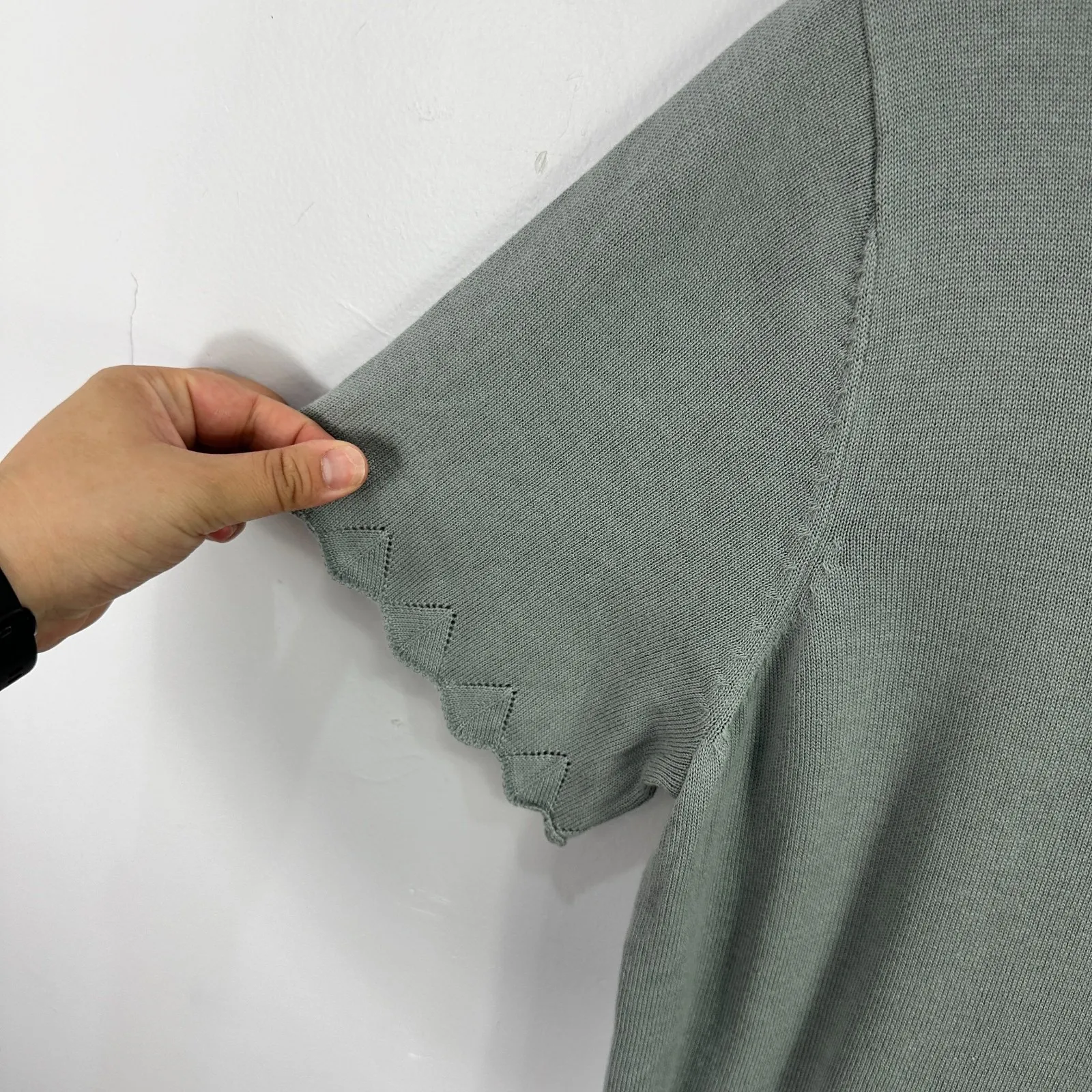 Laurie Felt Top L Gray Knit Scallop Sleeve Soft Minimalist Chic‎ Quiet Luxury Size L - Image 3