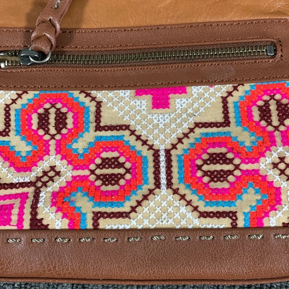 The Sak Embroidered Crossbody Purse - Image 7