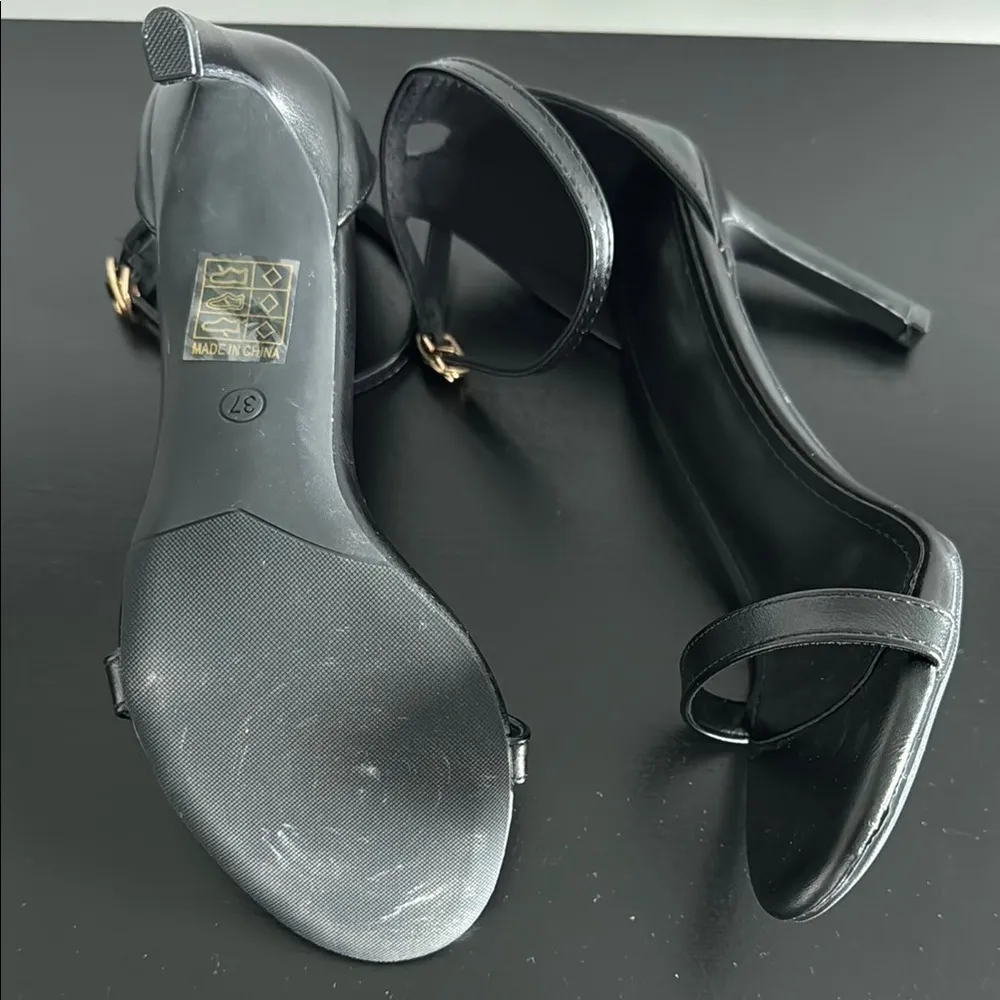 Elegant Black Ankle Strap Heels Sz 37/6.5 - Image 6