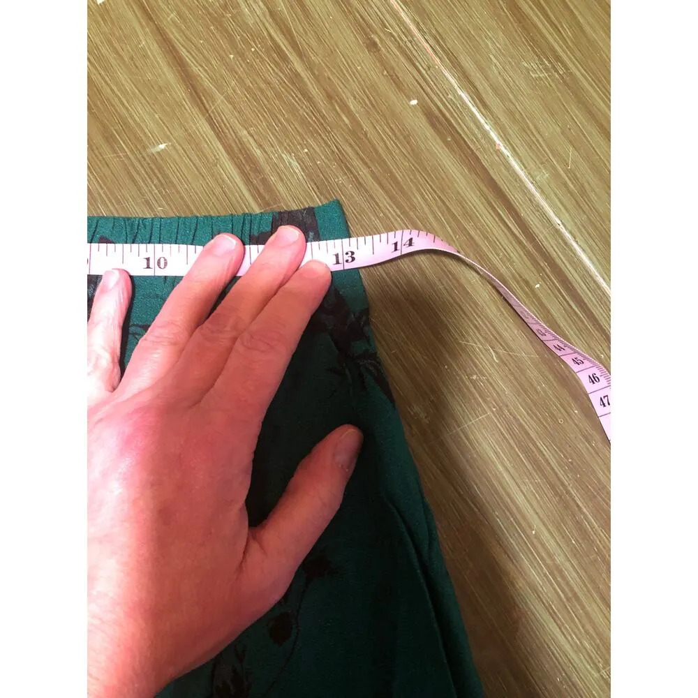 Band of Gypsies NWT Etta Emerald Floral Midi Skirt Size M - Image 11