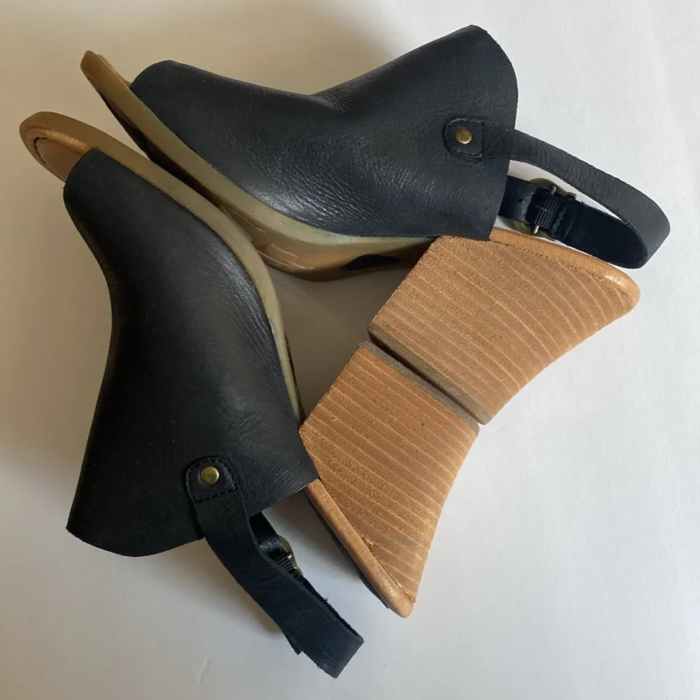 Born Heels Black Leather Peep Toe Block Heel Slingback size 10 - Image 5