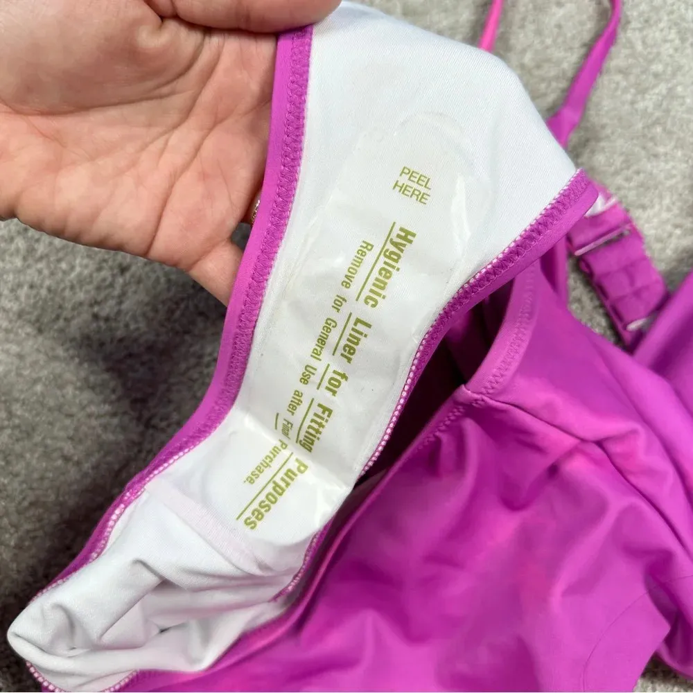 NWOT Old Navy Keyhole One-Piece Swimsuit in Deep Fuchsia Dye Effect Size M - Image 9