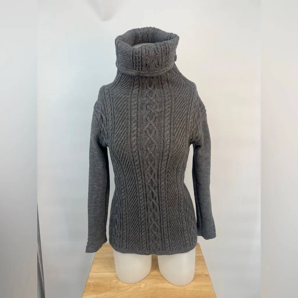 Women’s gray turtleneck chunky cable knit sweater - Image 2