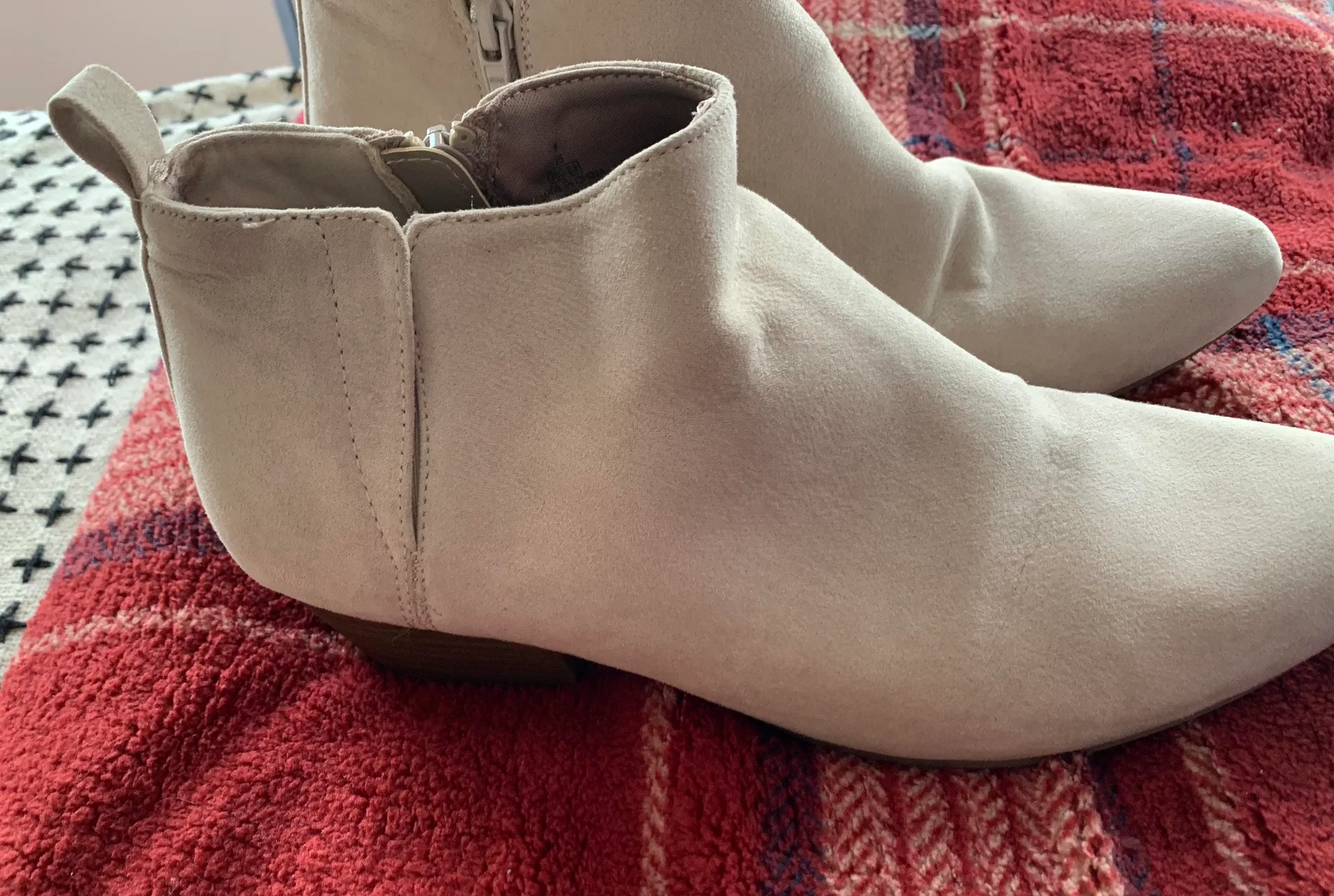 Cream Booties White Size 9 - Image 2