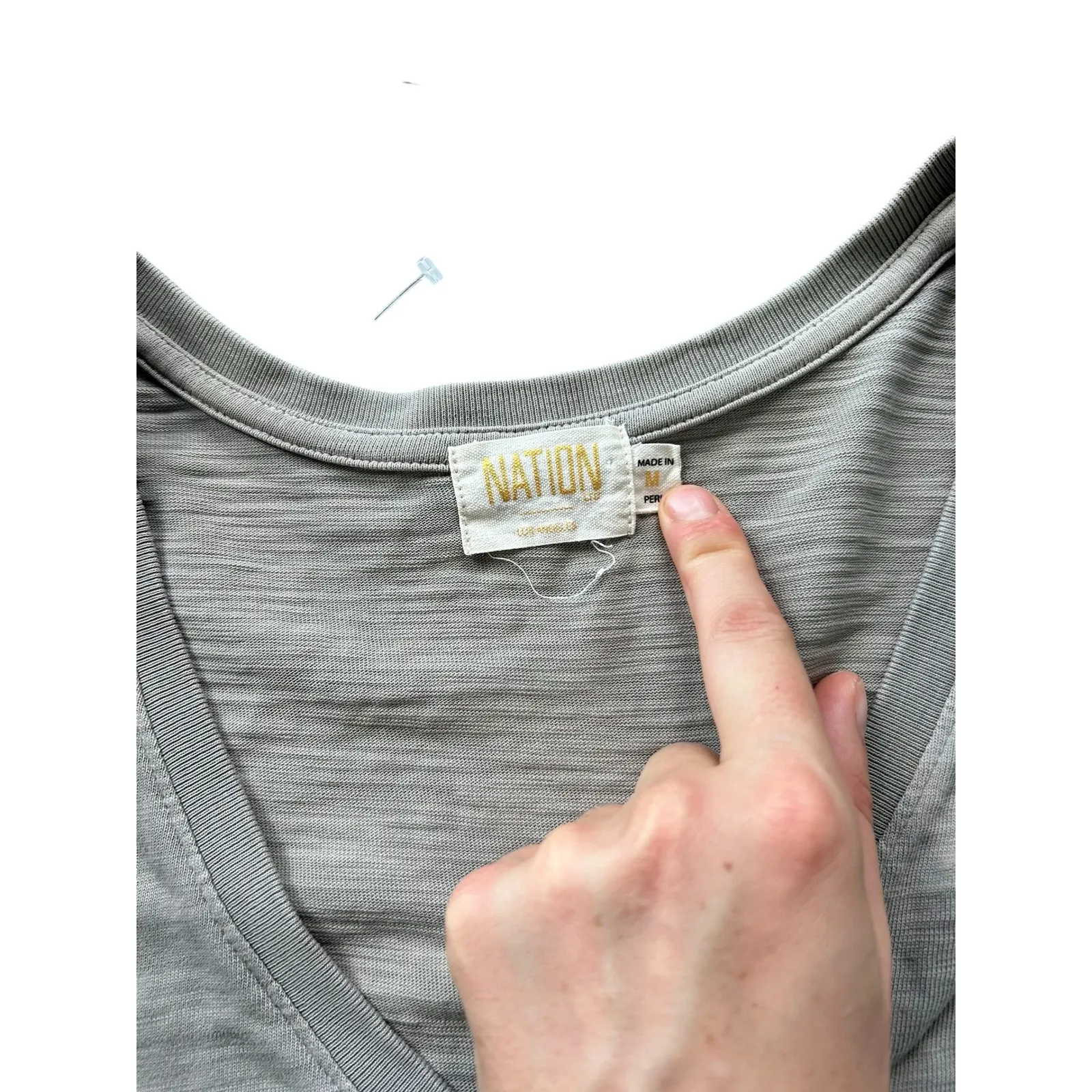 Nation LTD Traci Bubble Sleeve V Neck T Shirt Gray Cotton Blend Size Small - Image 4