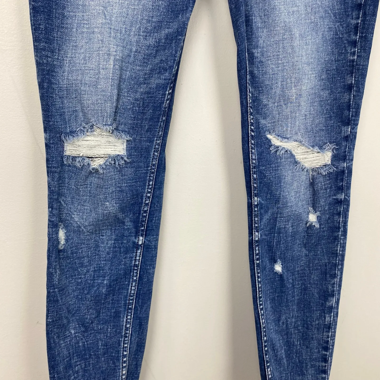 BKE Parker Distressed High Rise Ankle Skinny Stretch Jean Size 28/6 - Image 5