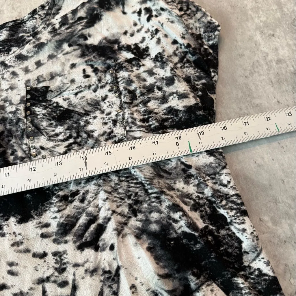 Rock and republic black white top with chiffon back panel grunge tunic shirt - Image 3