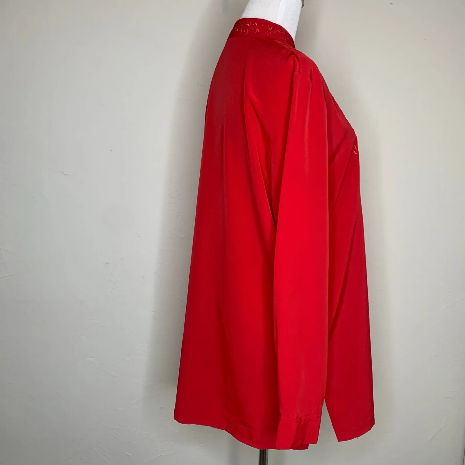 Vintage Red Worthington Blouse Tunic Embroidered Loop Button Sz 12 - Image 4