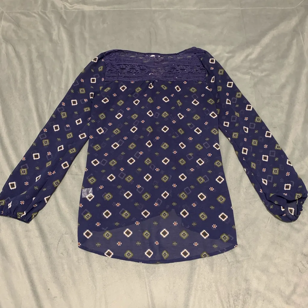 Socialite Navy Aztec Print Sheer Blouse EUC Size S - Image 6