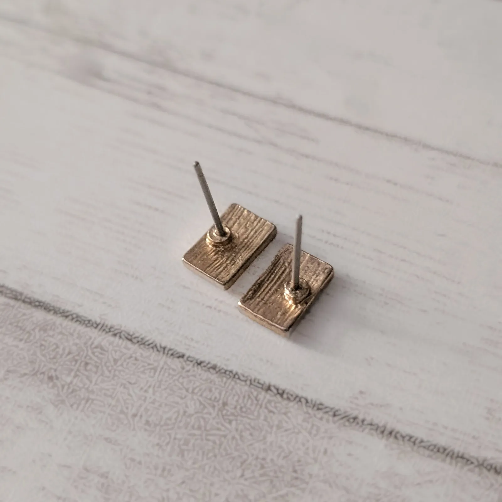 Vintage Stud Earrings Small Gold Tone Rectangle with Design - Image 4