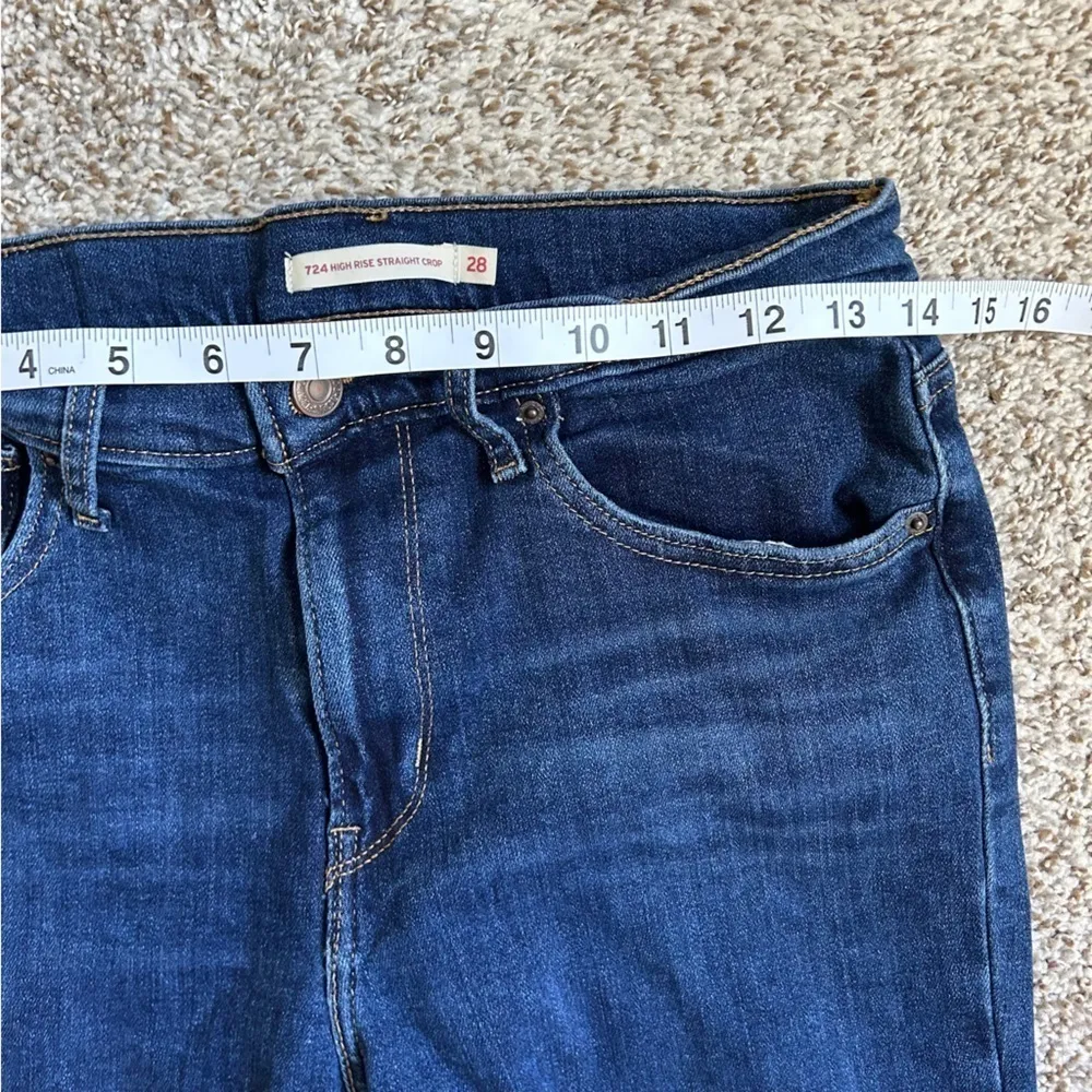 Levi’s 724 High Rise Straight Crop Blue Denim Distressed Casual Size 28 - Image 7