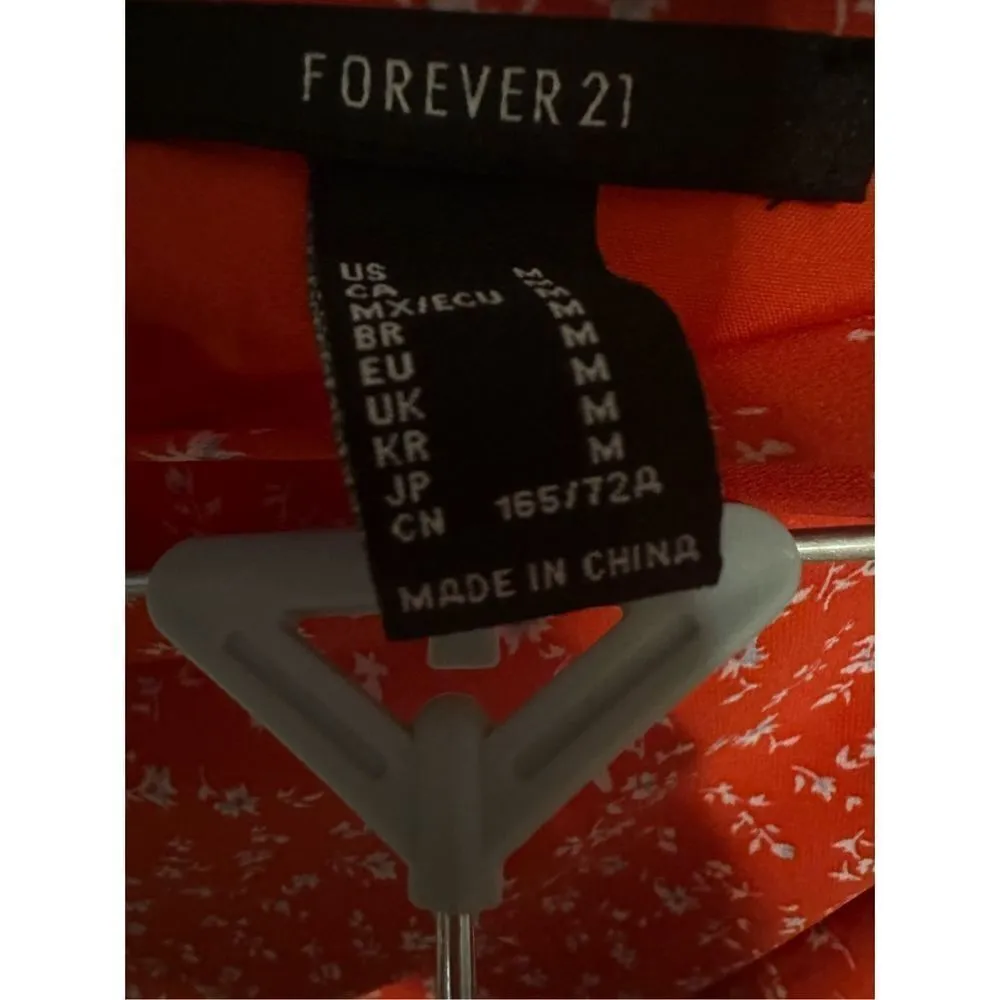 Body by Us jegging style red shorts Size M - Image 4