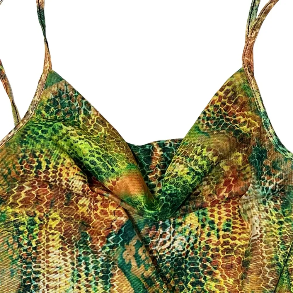 PrettyLittleThing Maxi Dress Hi-Lo Hem Asymmetrical Fairy Core Ruched - Image 5