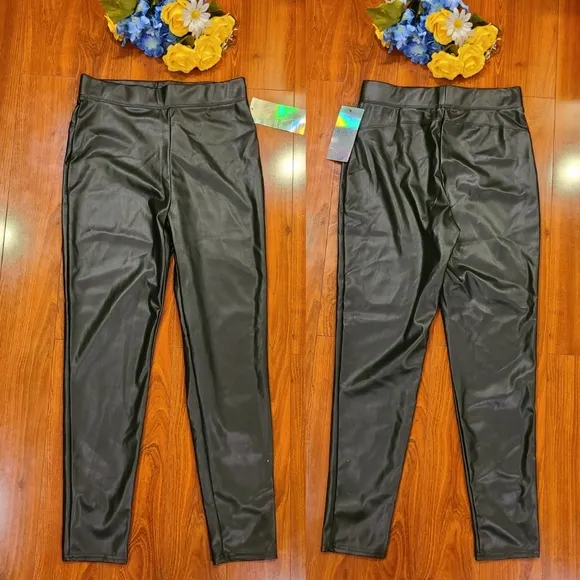 Threads & Others Black Push Up Leggings Size Large - Image 2