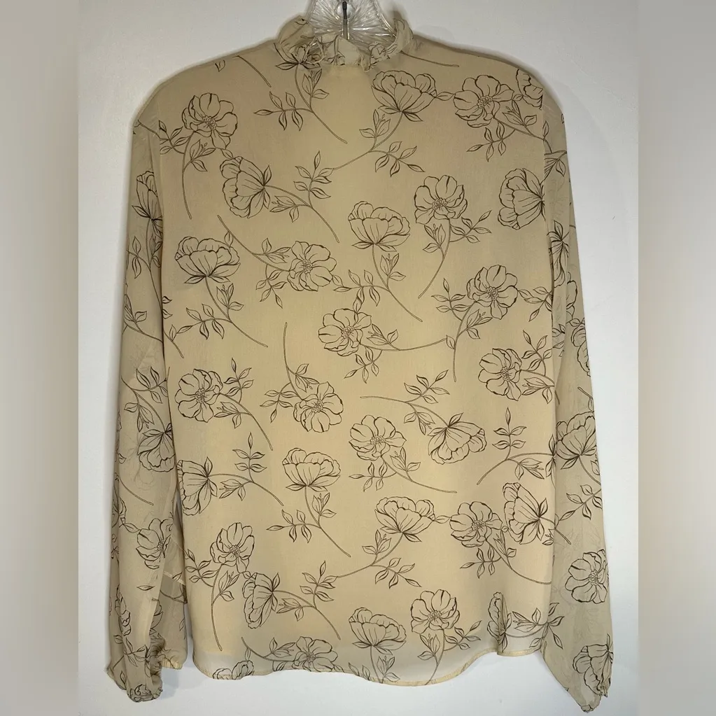 Calvin Klein‎ Long Sleeve Ruffled Sheer Floral V-neck Tan Blouse  Pre-owned XS - Image 7