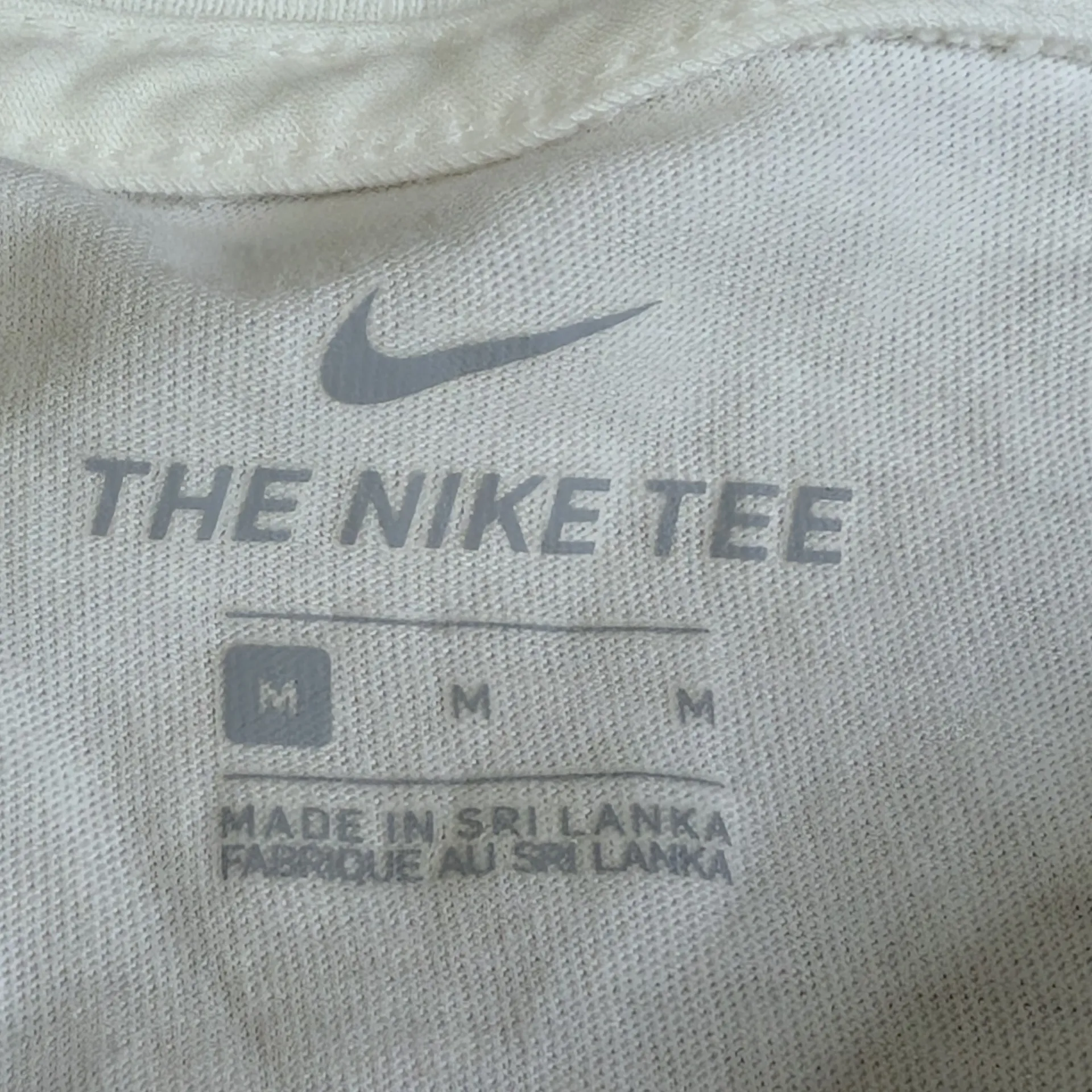 Nike White Long Sleeve Shirt Size Medium - Image 4