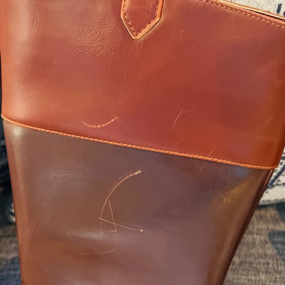 Tommy Hilfiger Andrea Hunter Dark Brown Cognac Saddle Riding Boots Size 5 - Image 3