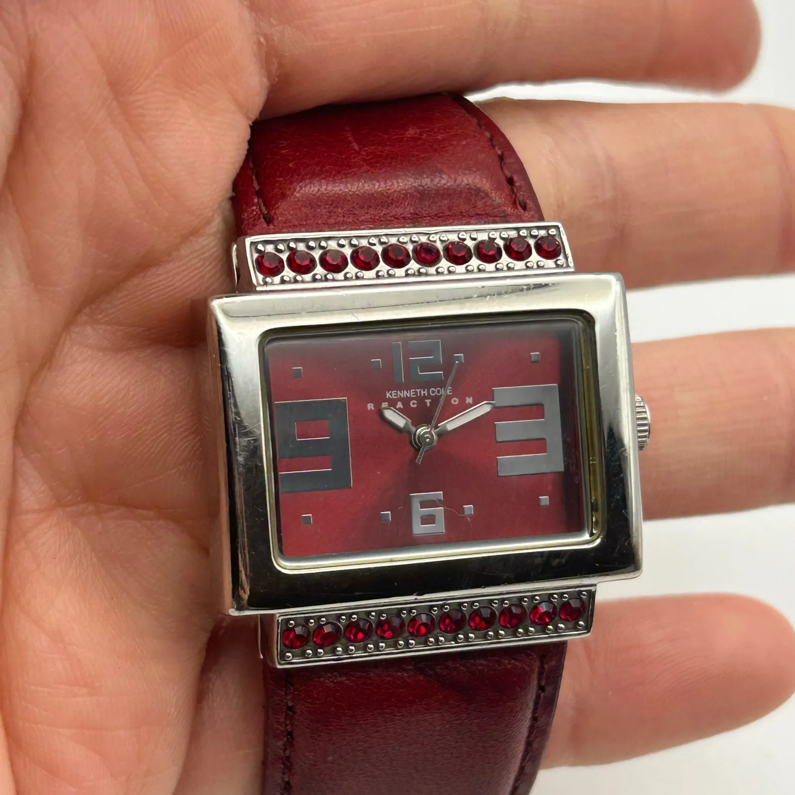Kenneth Cole Reaction Red Silver Women’s Fashion Watch - Image 7