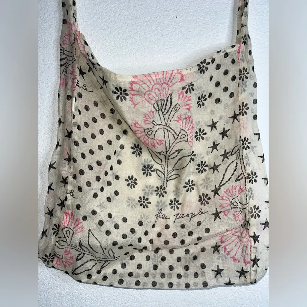 Free People Lightweight Hippie Floral Beachy Linen Semi Sheer Shopper Tote Bag - Image 3