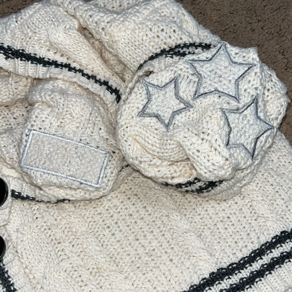 Original Taylor Swift Folklore Album Cardigan 2020 Medium/Large MD/LG - Image 8