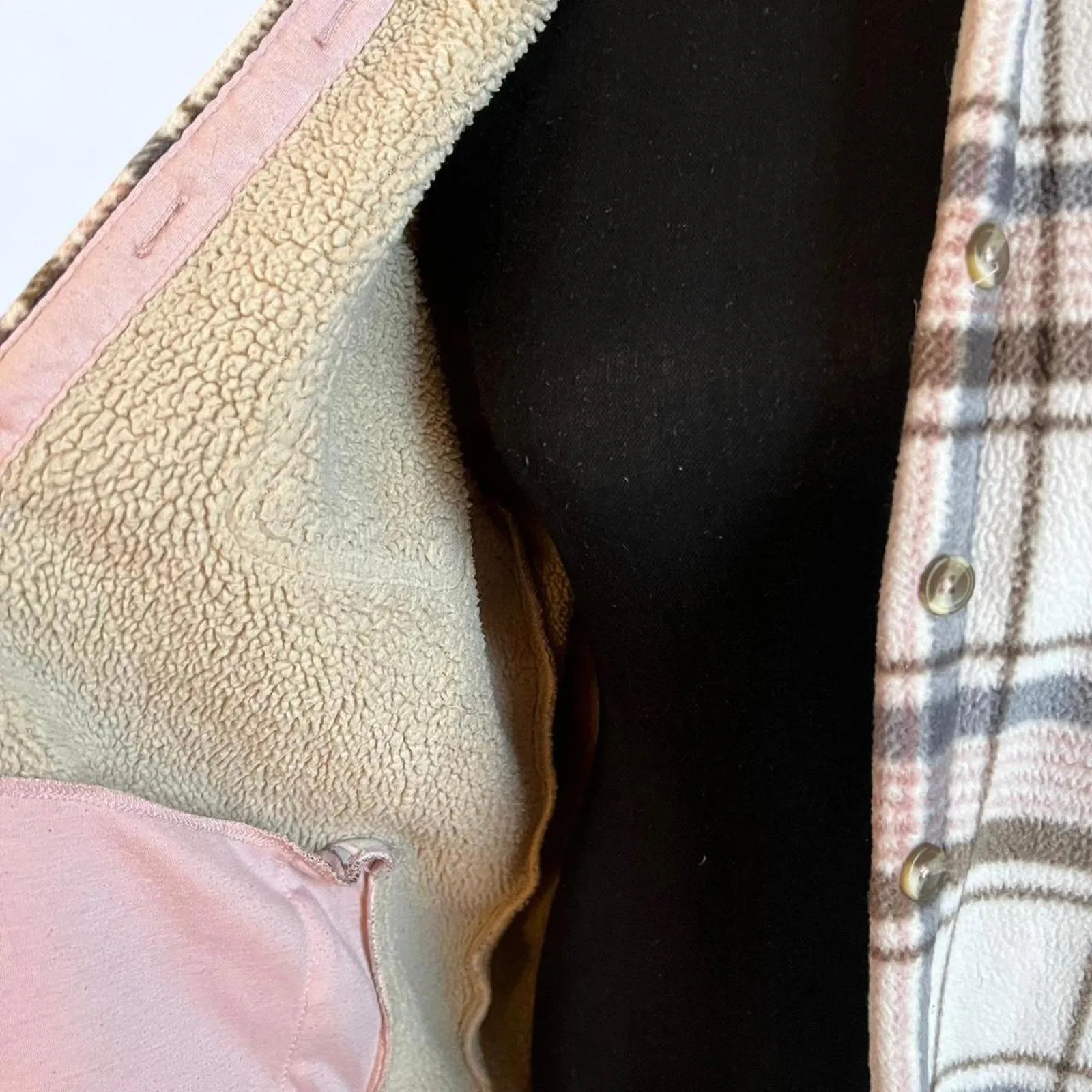 Cream and pink sage plaid flannel fleece lined jacket Size Medium Tan - Image 3