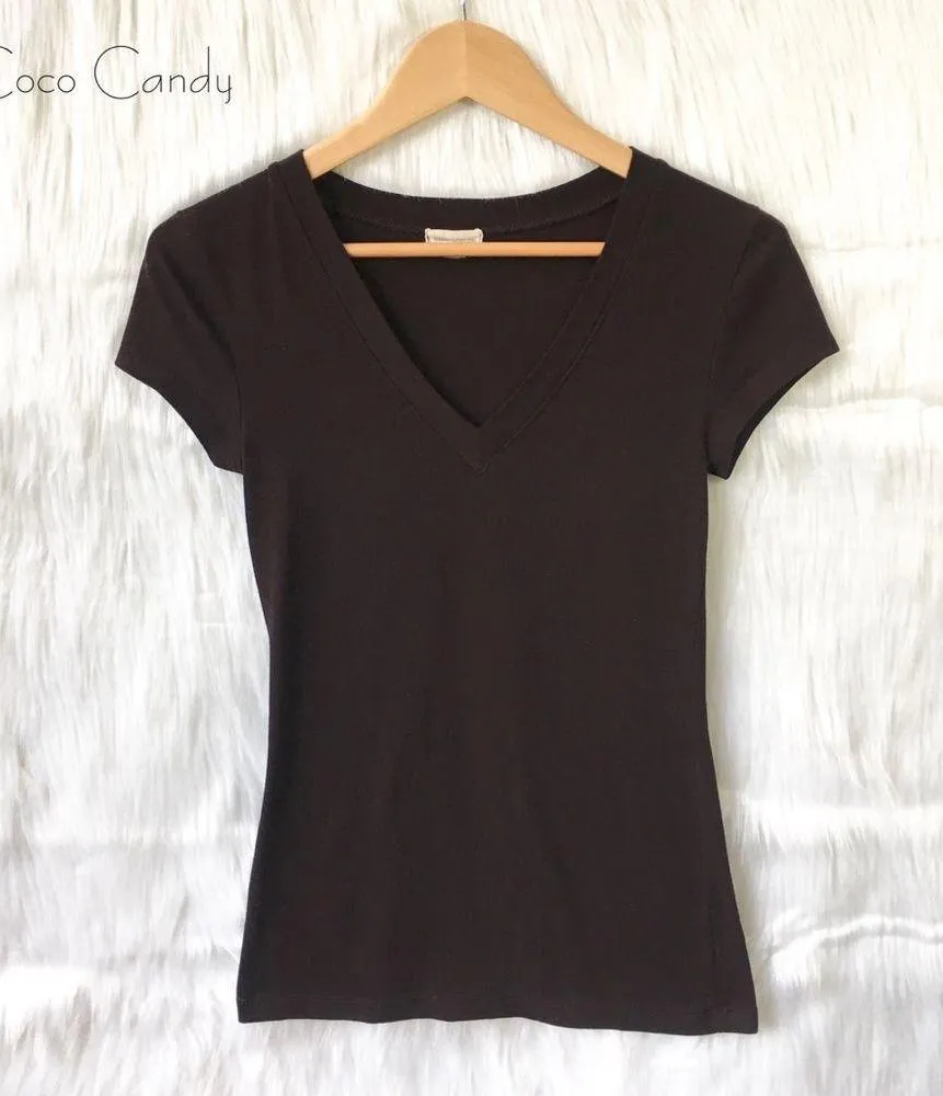 🔃Zenana Outfitters V Cut Brown Short Sleeve Shirt - Image 2