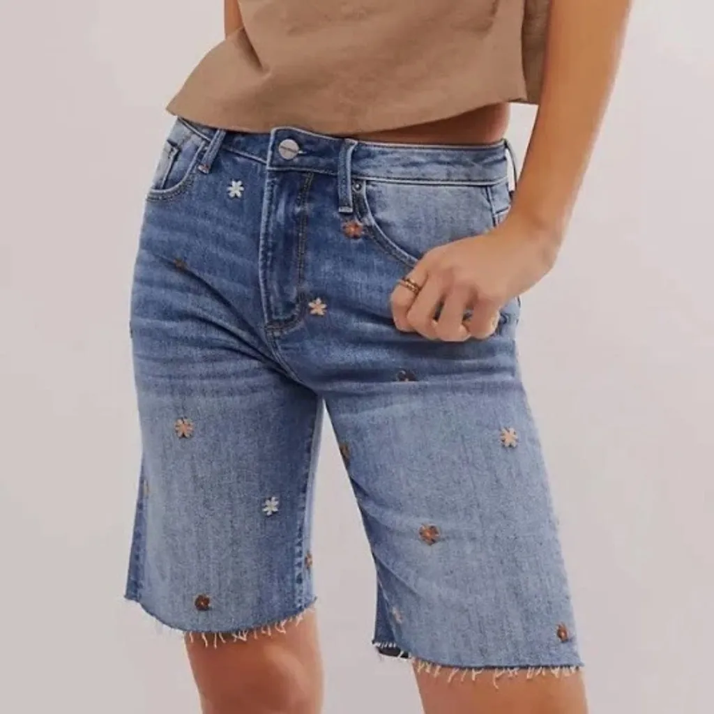 Driftwood x Free People Bermuda Floral Embroidered Denim Shorts NWT - Image 2