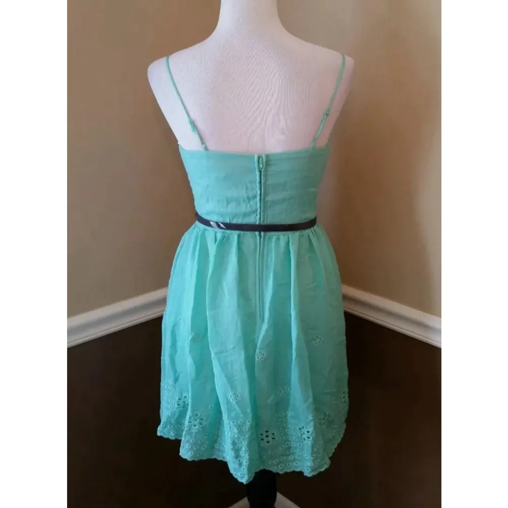Mint Green Cotton Eyelet Sun Dress Bow Belt Boho City Triangles ModCloth Size 7 - Image 4