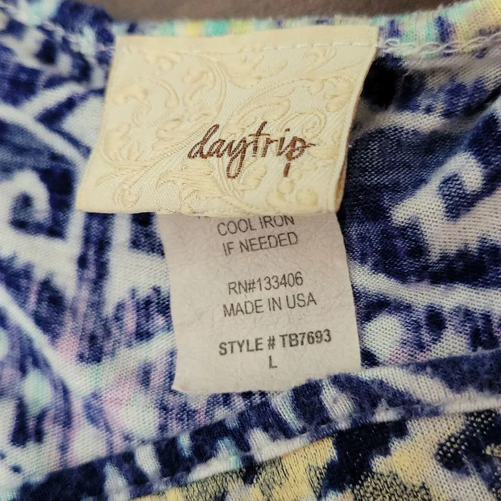 Daytrip | Boho Blouse Lace Detail | Color: Indigo, Cream | Size: L - Image 3