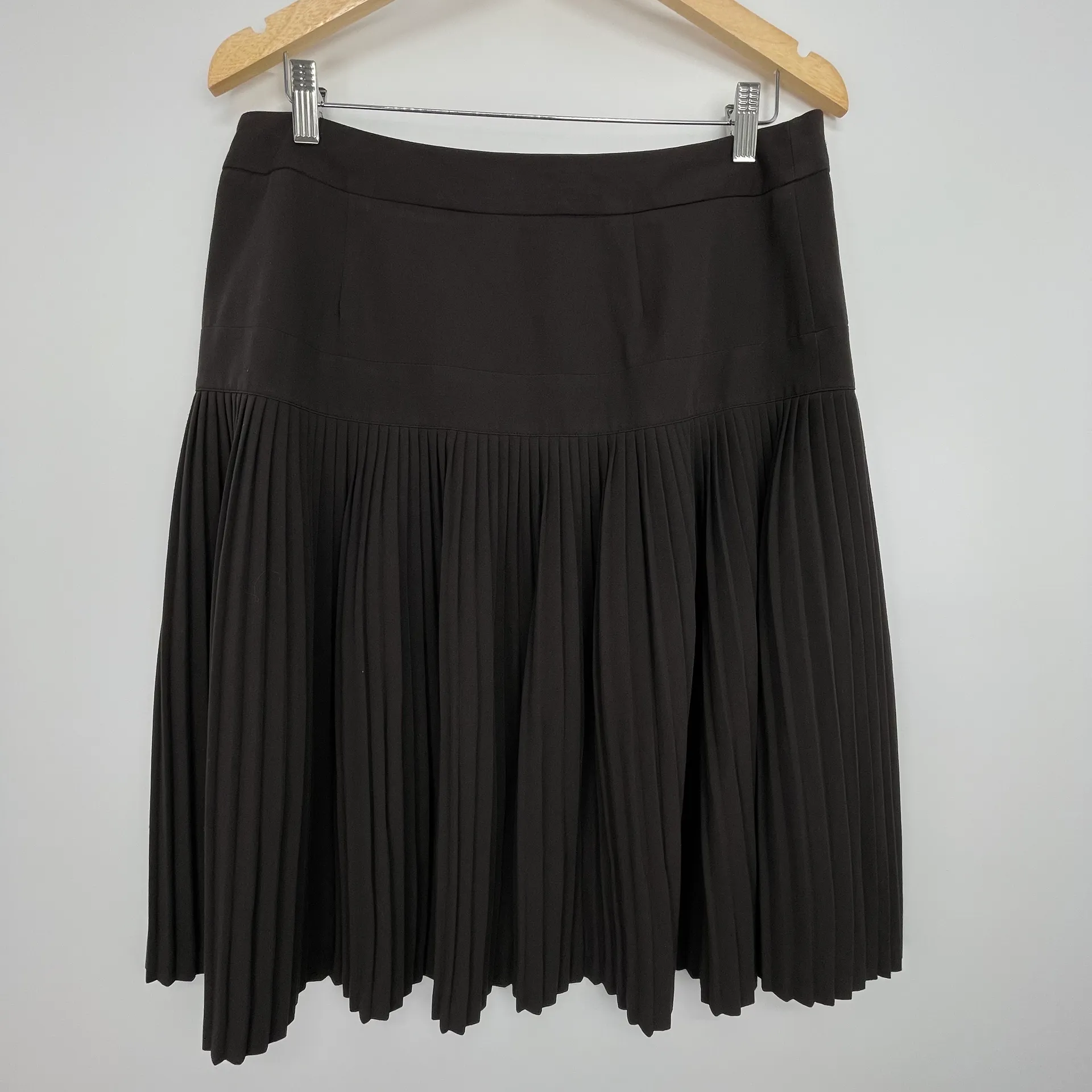 For The Republic Vintage‎ Womens Classic School Girl Pleated Chocolate Skirt 10 - Image 4