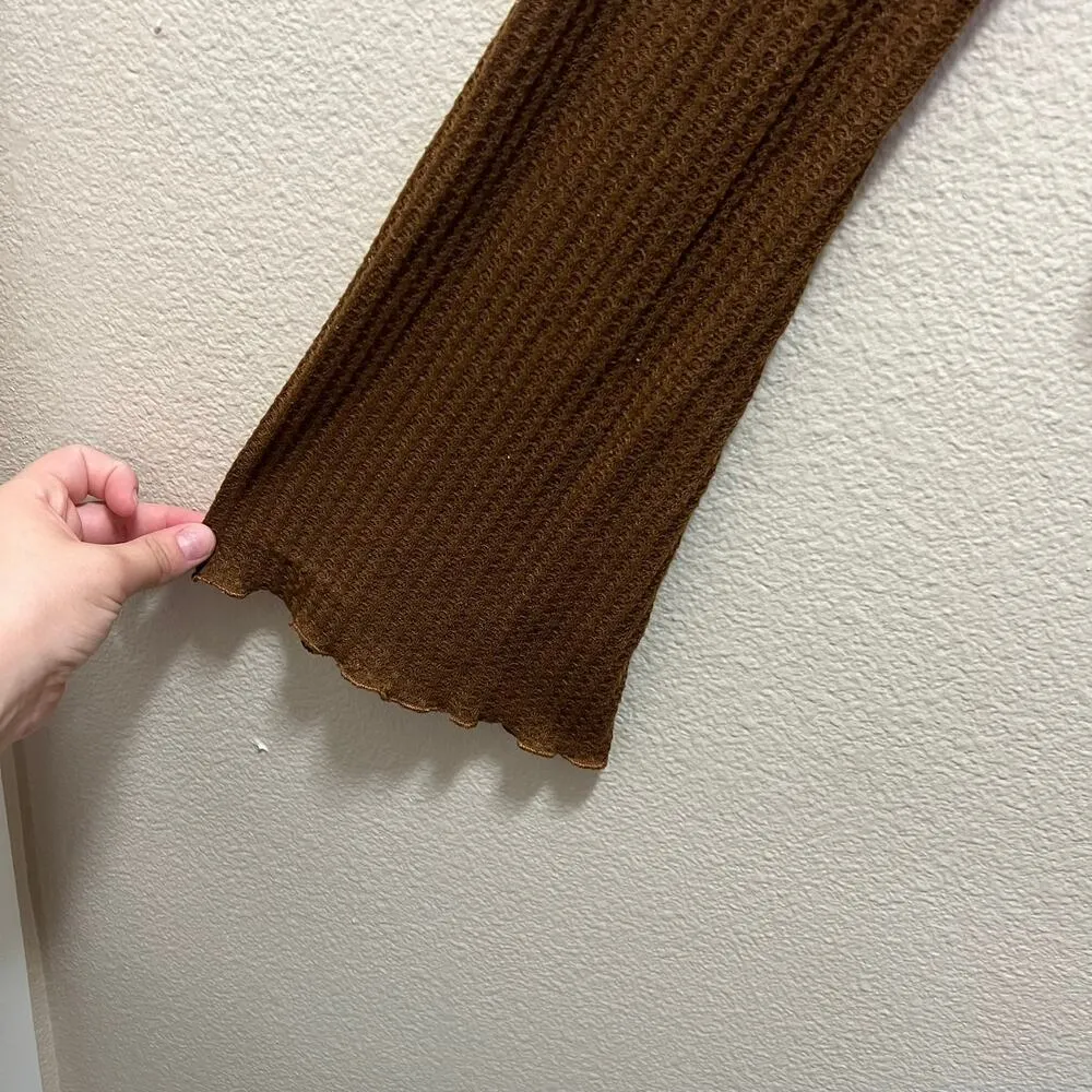 Shein Waffle Knit Brown Long Sleeve Mock Neck Crop Top Scalloped Hem Size Large - Image 3