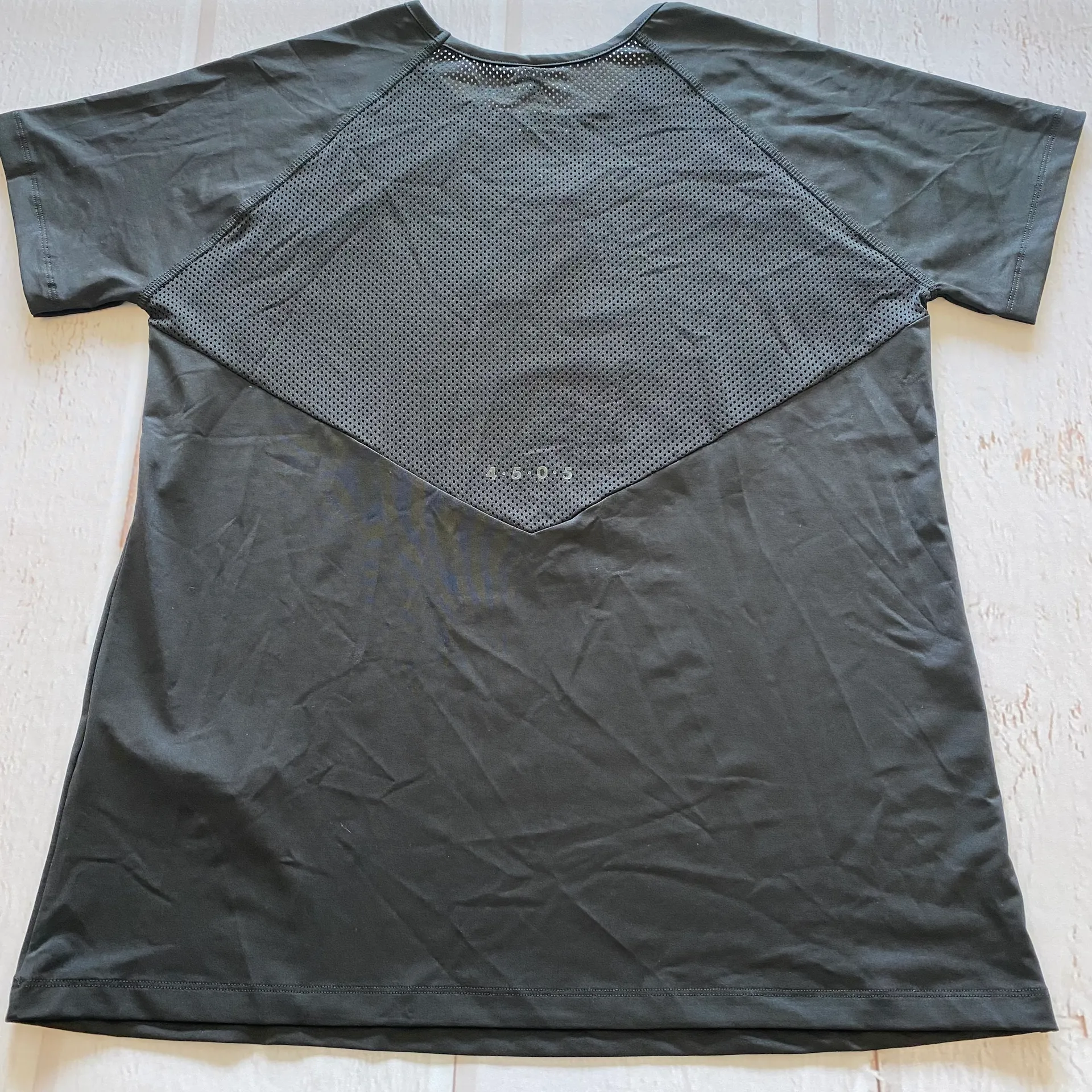 NWT - Asos - Women’s Dark Grey Active Short Sleeve Top - Size US 8. - Image 2