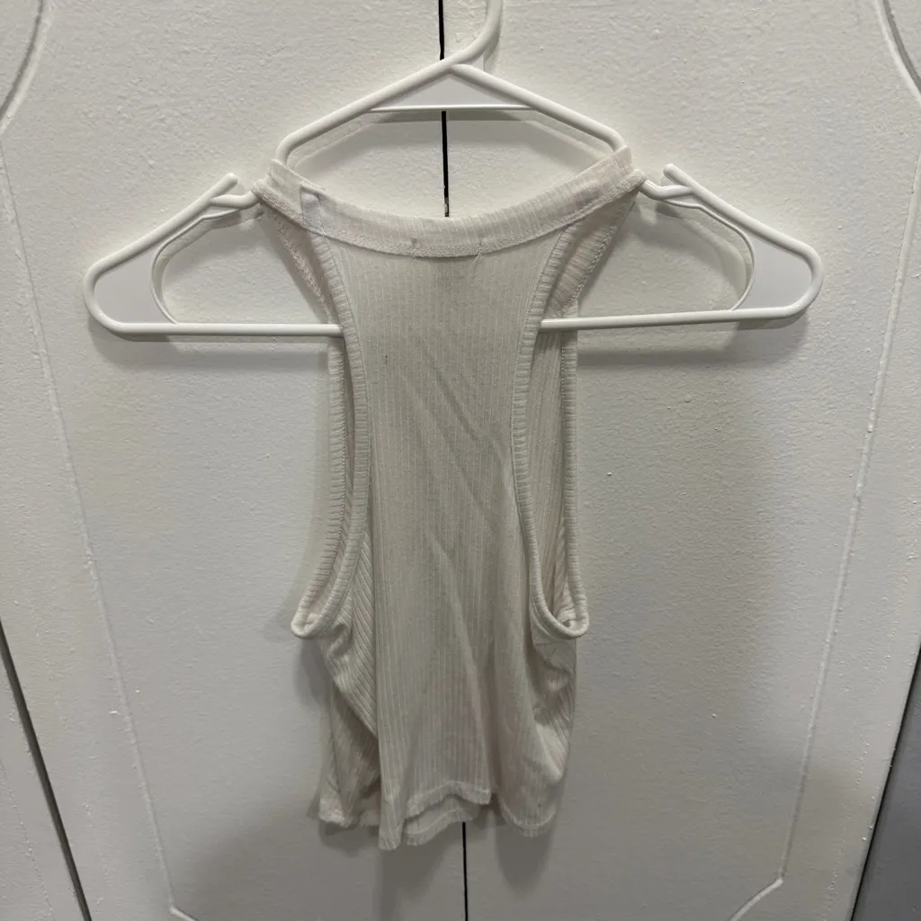 Bozzolo White High Neck Ribbed Cropped Tank Top - Image 2