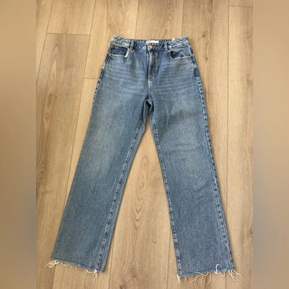 GARAGE Light Blue Straight Leg Jeans 👖 - Image 2