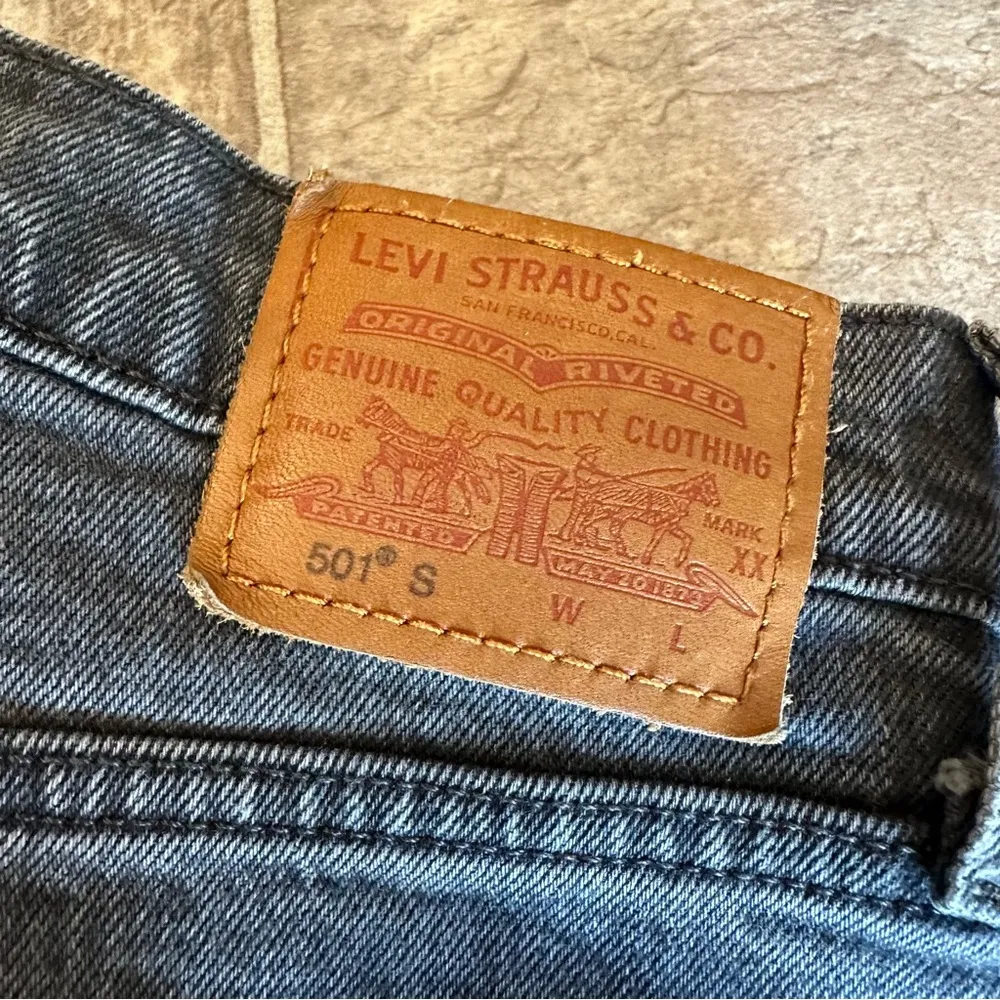 Levi’s Premium 501 S Skinny Gray/Faded Black Jeans W27 L28 Button fly Distressed - Image 3