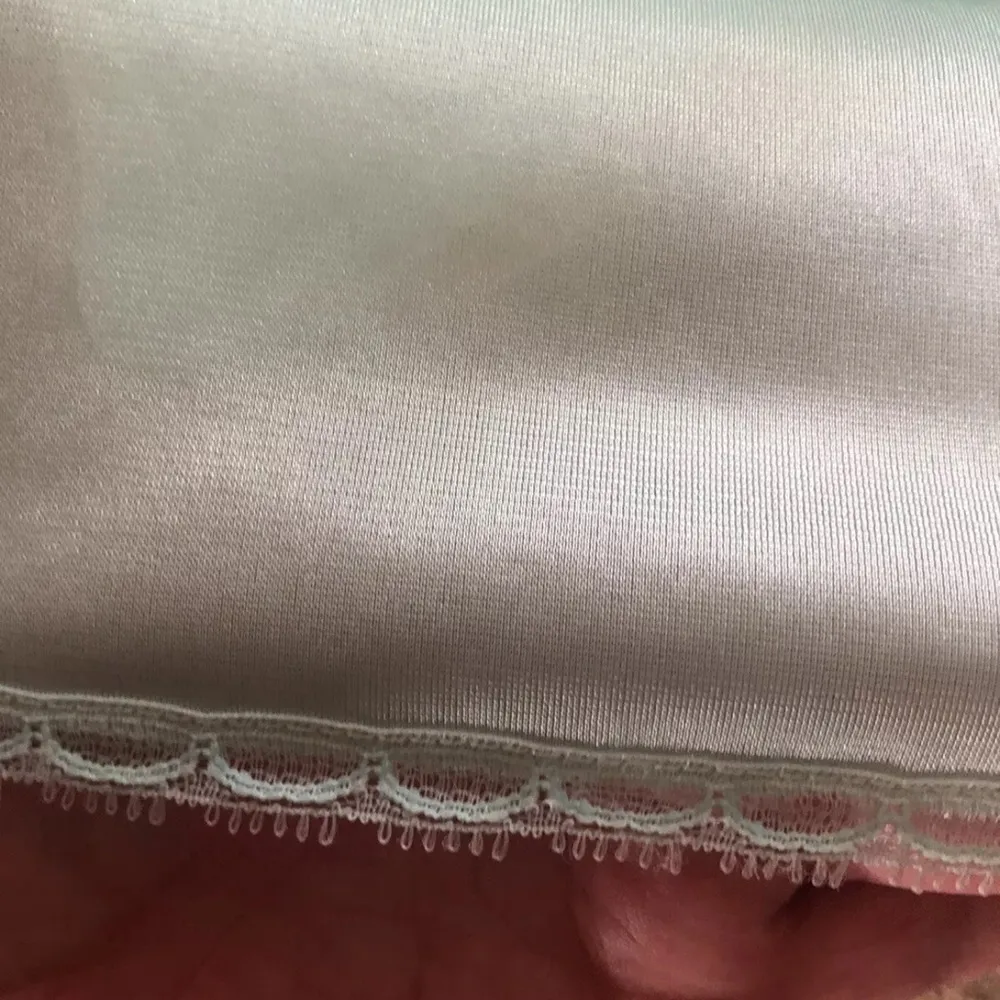 Vanity Fair Flower Lace Nightie Petite Rose Size Small Vintage Nightgown - Image 6